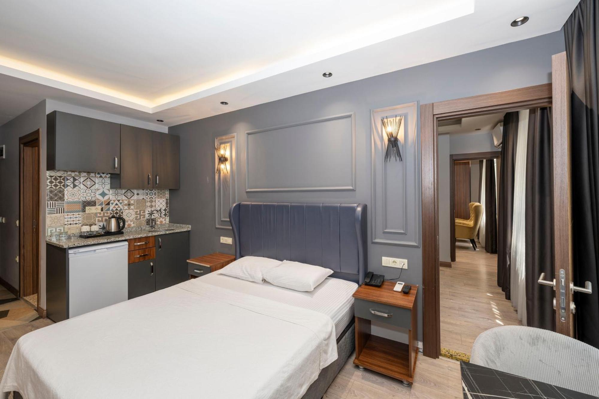 Comfort Suites Hotel Istanbul Exterior photo